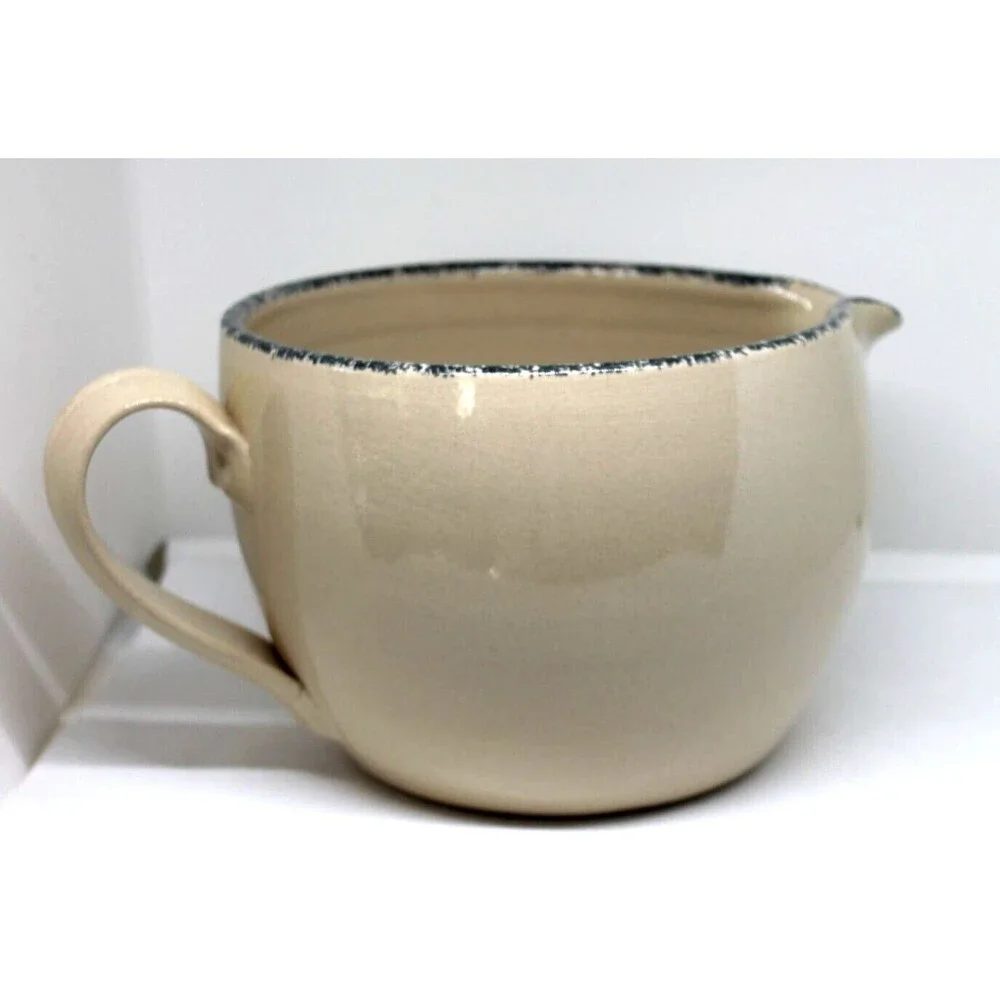 Casey Pottery Marshall Texas Stoneware Daisy Floral Mixing Bowl & Spout 1995 USA